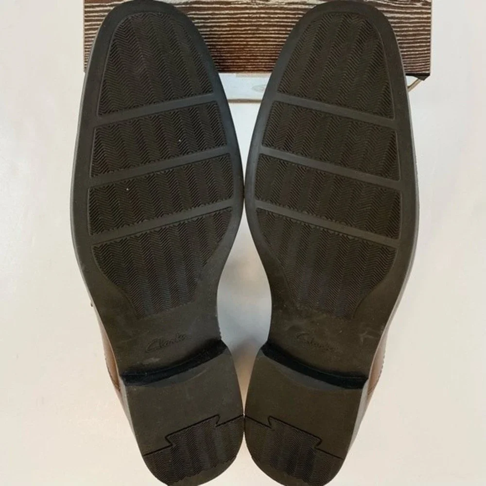 CLARKS TILDEN WAY PENNY LOAFER Size 11 Brown Camel Leather Slip on